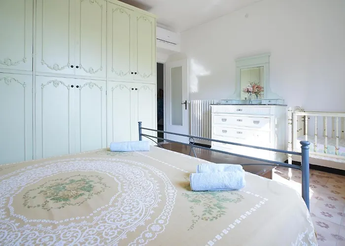 3 Bedroom Amazing In Апартаменты Avegno