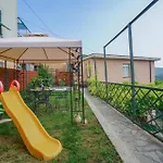 3 Bedroom Amazing In Διαμέρισμα *