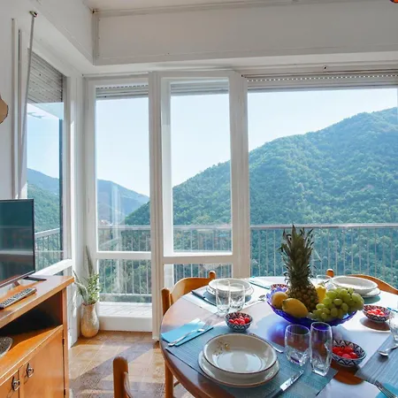 3 Bedroom Amazing In Apartamento