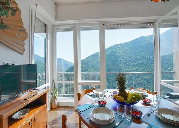 3 Bedroom Amazing In Appartamento