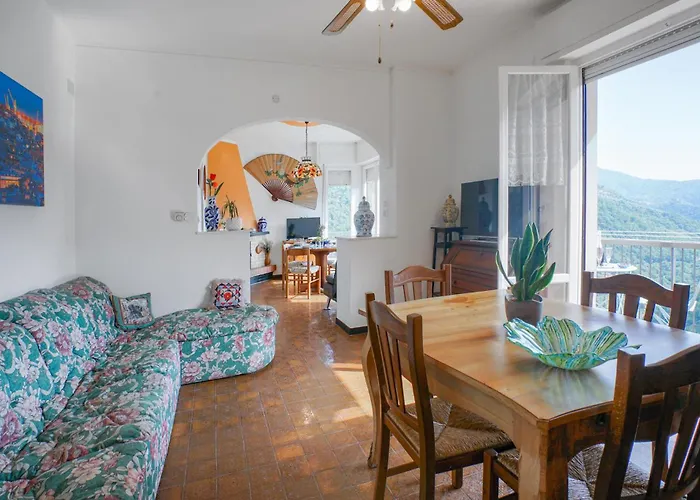 3 Bedroom Amazing In Appartamento Avegno
